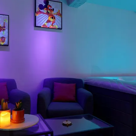 Romantique - Centre Historique, Jacuzzi, Wifi, 10min Gare